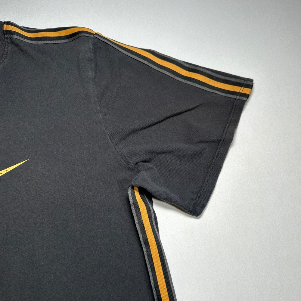 Nike Air Black T-Shirt Gold Striped Trim Track Shirt Top XL BV3068-010 - Picture 4 of 15